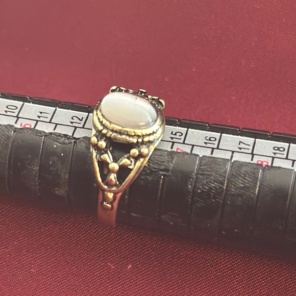 Vintage Gold and Silver Ring with Ornate Design - Picture 1 of 7